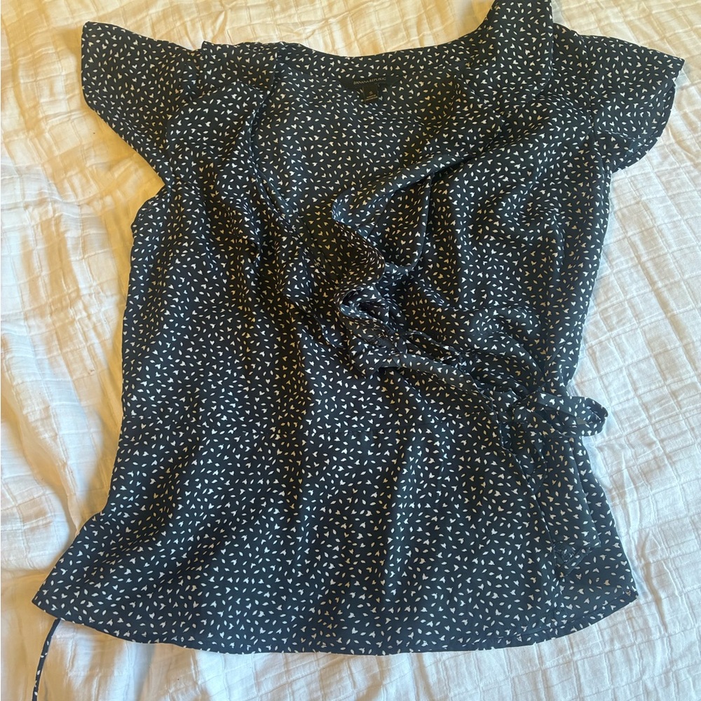 Banana Republic Black and White Blouse